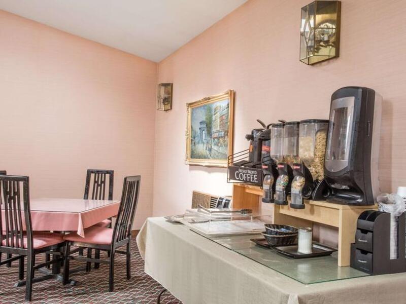 Knights Inn Endwell Bagian luar foto
