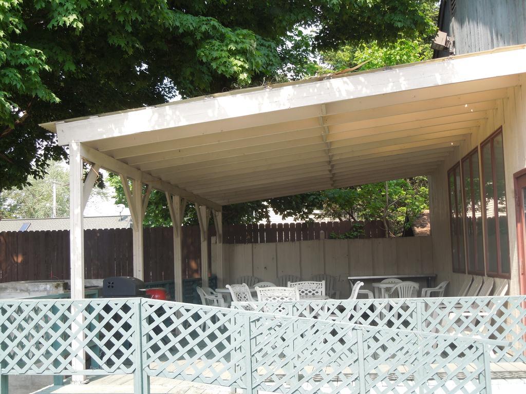 Knights Inn Endwell Bagian luar foto