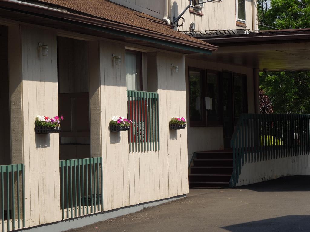 Knights Inn Endwell Bagian luar foto